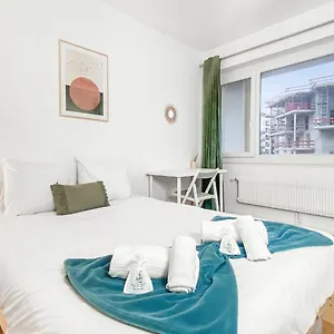 Homey La Coloc Brillant - Colocation De Gamme De 3 Uniques Et Privees / Proche Centre-ville Et Transports En Commun / Balcons / Wifi Gratuit Annemasse
